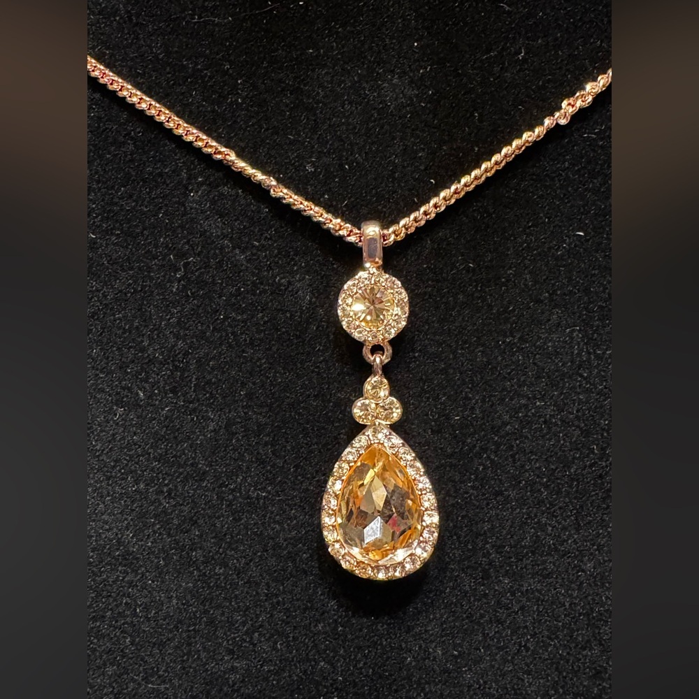Givenchy 
Rose gold tone necklace